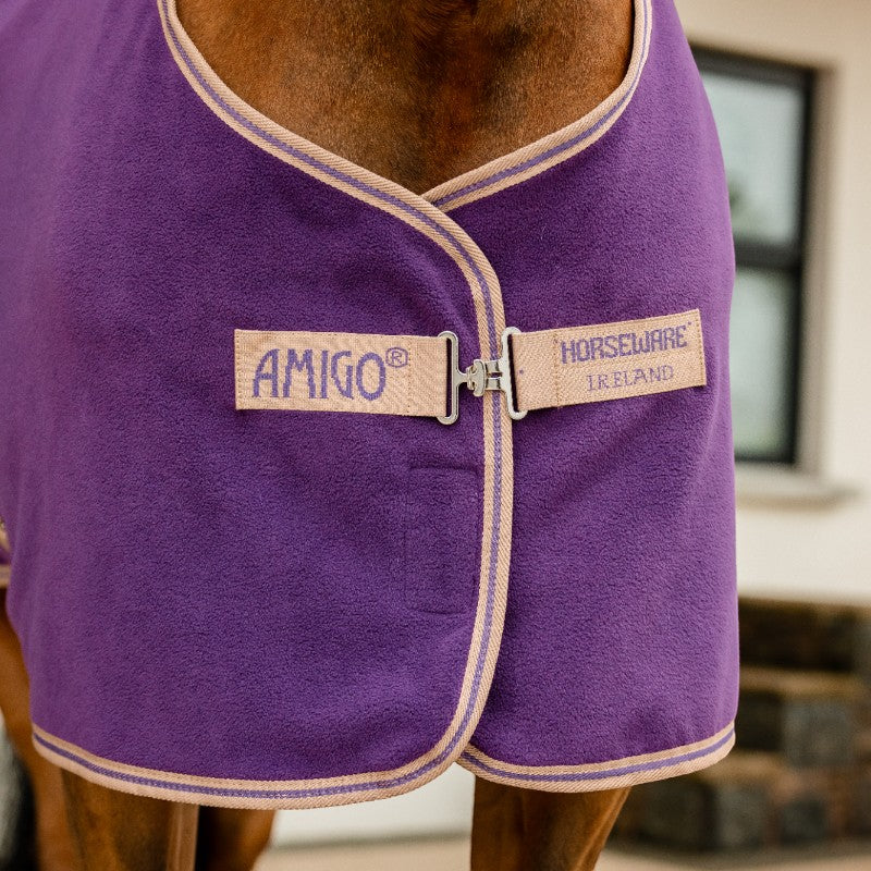 Horseware - Couverture polaire Amigo Fleece Cooler winterberry et taupe | - Ohlala