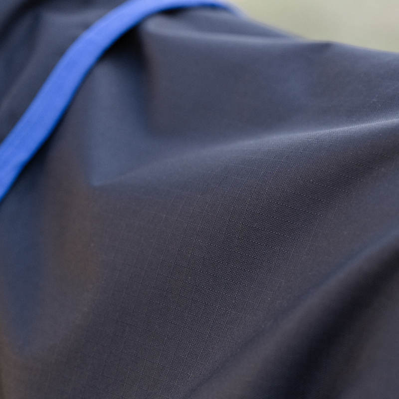 Horseware - Couverture d'extérieur Amigo Ripstop Plus Petite Turnout noir/ classic blue 200g | - Ohlala
