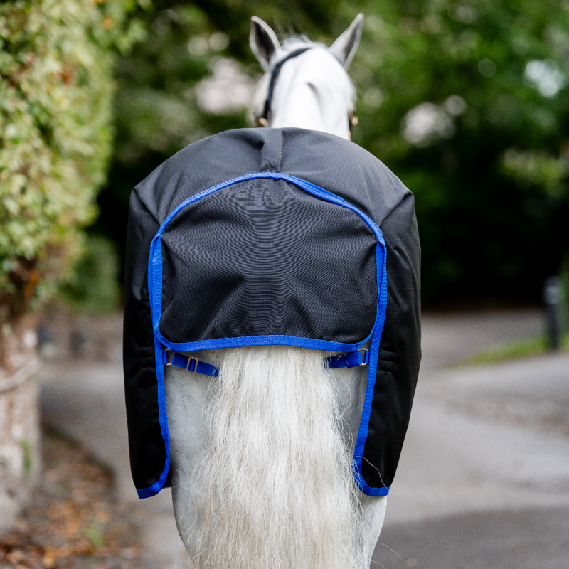Horseware - Couverture d'extérieur Amigo Ripstop Plus Pony Turnout noir/ classic blue 100g | - Ohlala
