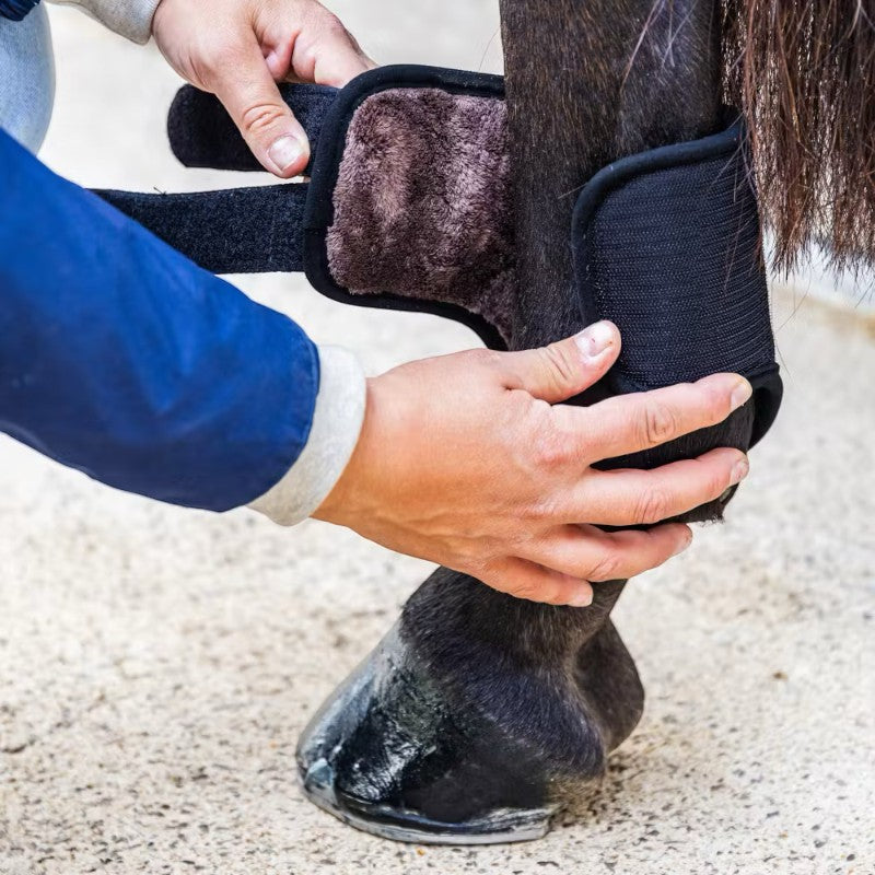 Kentucky Horsewear - 3D Air Flow Skin Friendly short rear cross gaiters black
