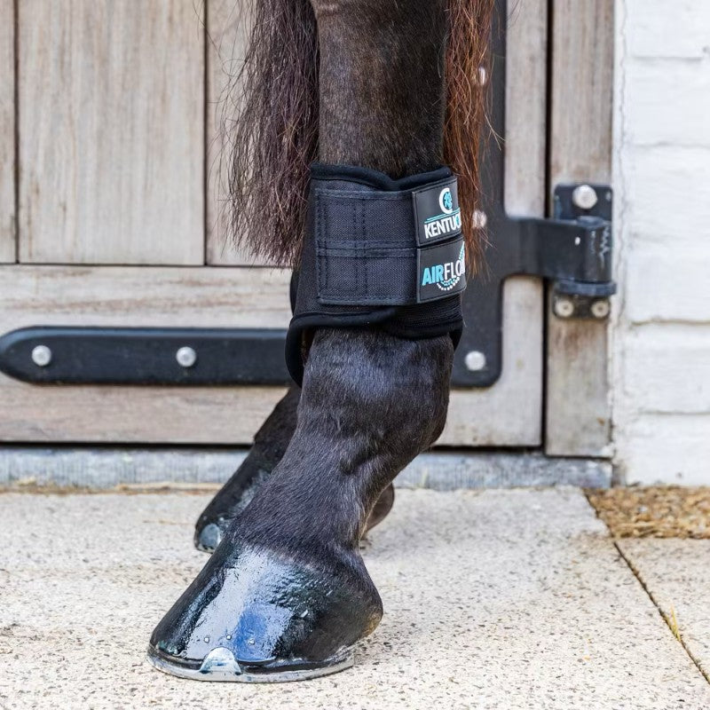 Kentucky Horsewear - 3D Air Flow Skin Friendly short rear cross gaiters black