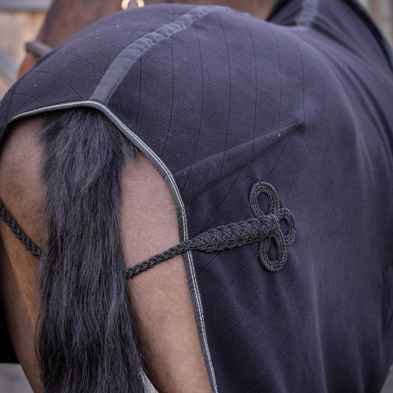 Paddock Sports - Diagonaal zwarte fleece deken