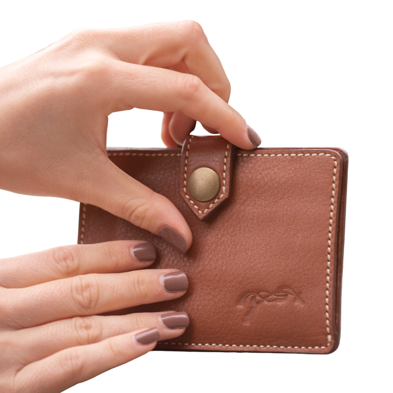 Pénélope - Cartoon cognac card holder