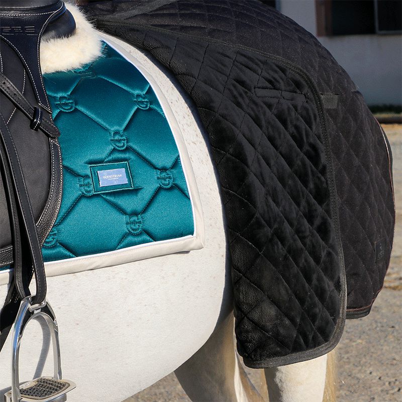 Kentucky Horsewear - Couvre-reins carré noir 160g | - Ohlala