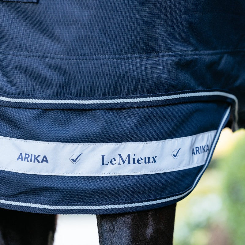 LeMieux - Couverture Arika Storm-Tek marine 50g | - Ohlala