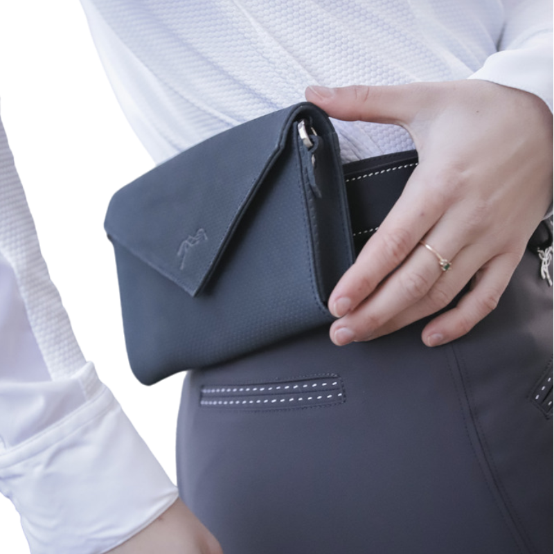 Pénélope Store - Pochette pour téléphone New Phone Pocket marine | - Ohlala