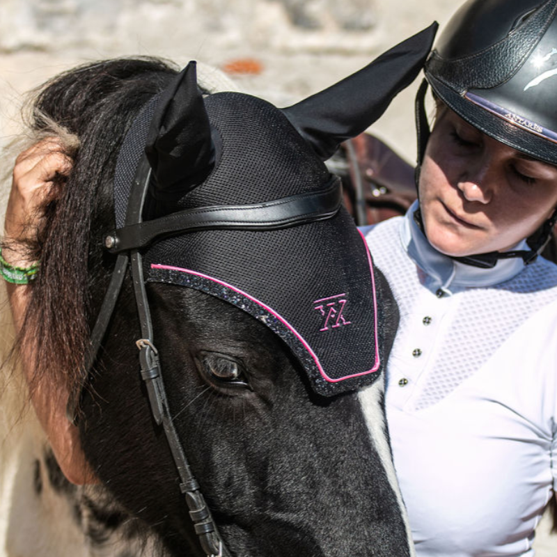 Oxxer - Bonnet pour chevaux Accent noir/ fushia | - Ohlala
