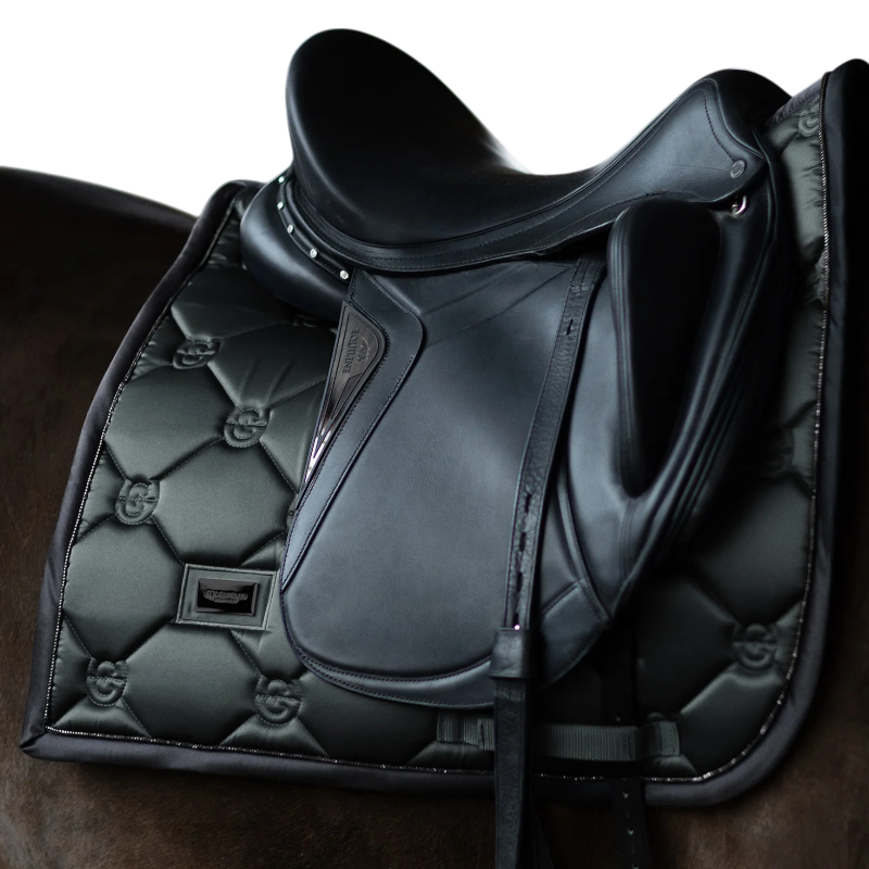 Equestrian Stockholm - Dressuurmat Avenue Green groen gewapend 