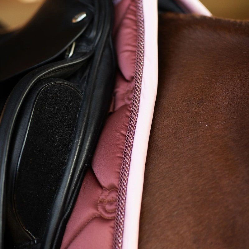 Equestrian Stockholm - Dressuurmat Amber Rose 