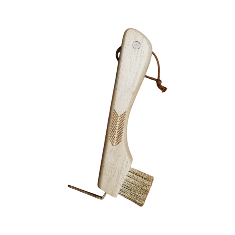 Grooming Deluxe - Metal bristle shoehorn with magnet 
