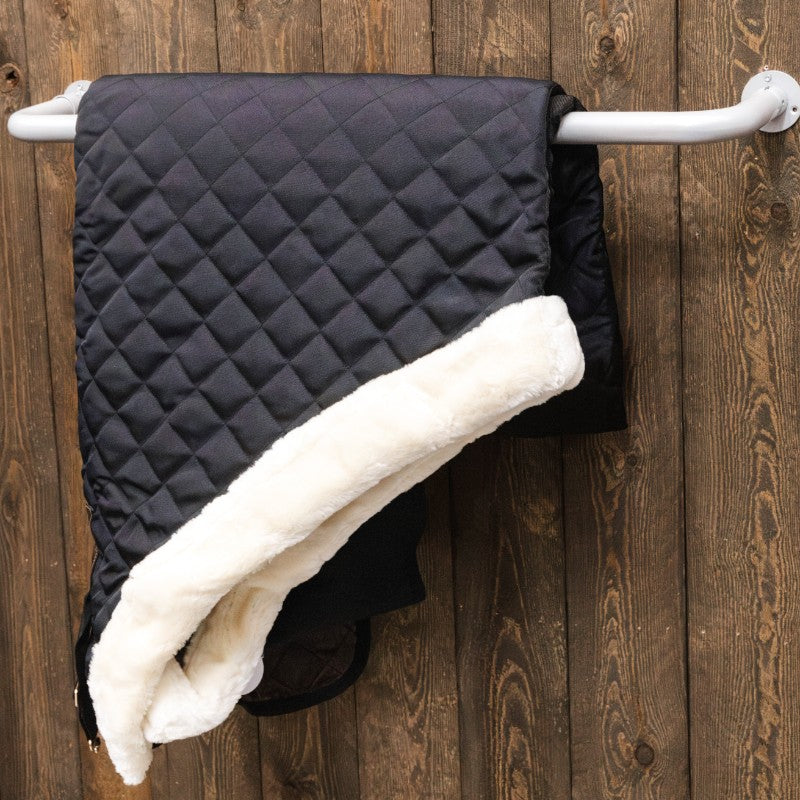 Grooming Deluxe - Foldable silver blanket holder 