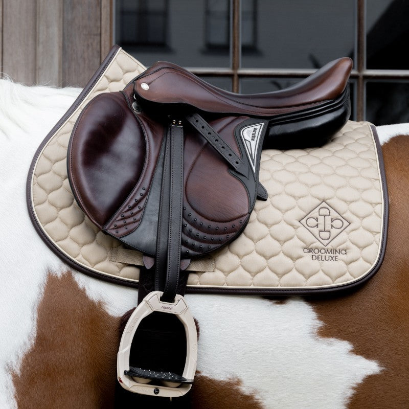 Grooming Deluxe - Zadeldoek Grooming Deluxe beige 