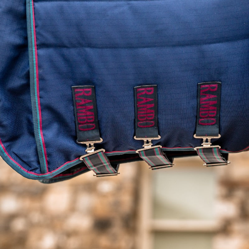 Horseware - Couverture de box Rambo Optimo Stable Plus marine/ bordeaux 200g | - Ohlala