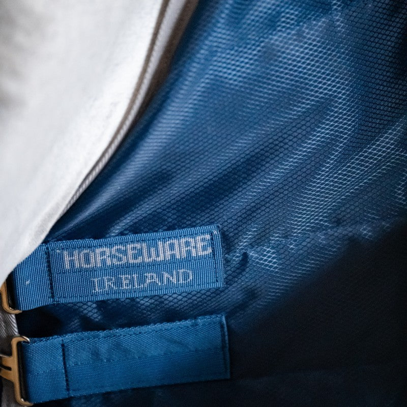 Horseware - Couverture de box thérapeutique Ionic Therapy imperial blue/ argent/ marine 50g