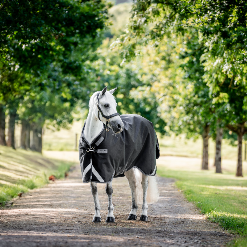 Horseware - Außenabdeckung Rambo Turnout VL schwarz/ Gewittergrau/ Silber 250g 