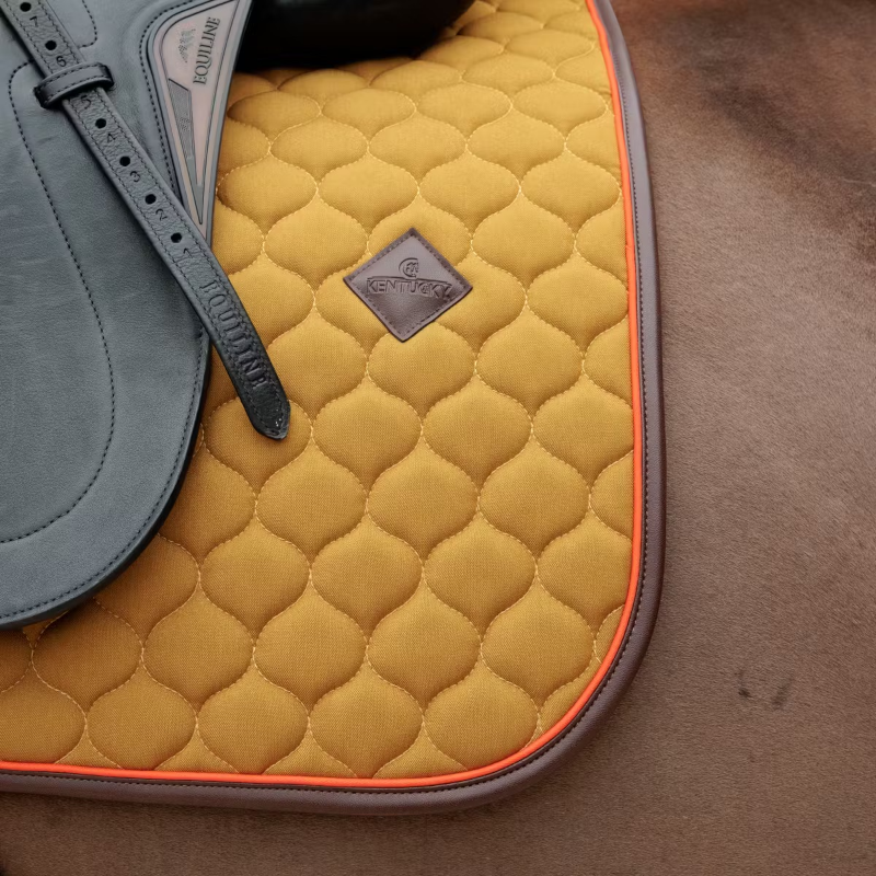 Kentucky Horsewear - Dressurpad Onion Quilt Leder Neon Khaki 