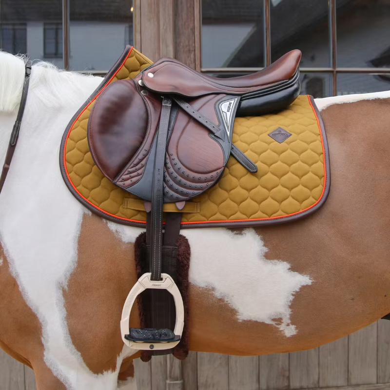 Kentucky Horsewear - Sattelunterlage Onion Quilt Leder Neon Khaki 