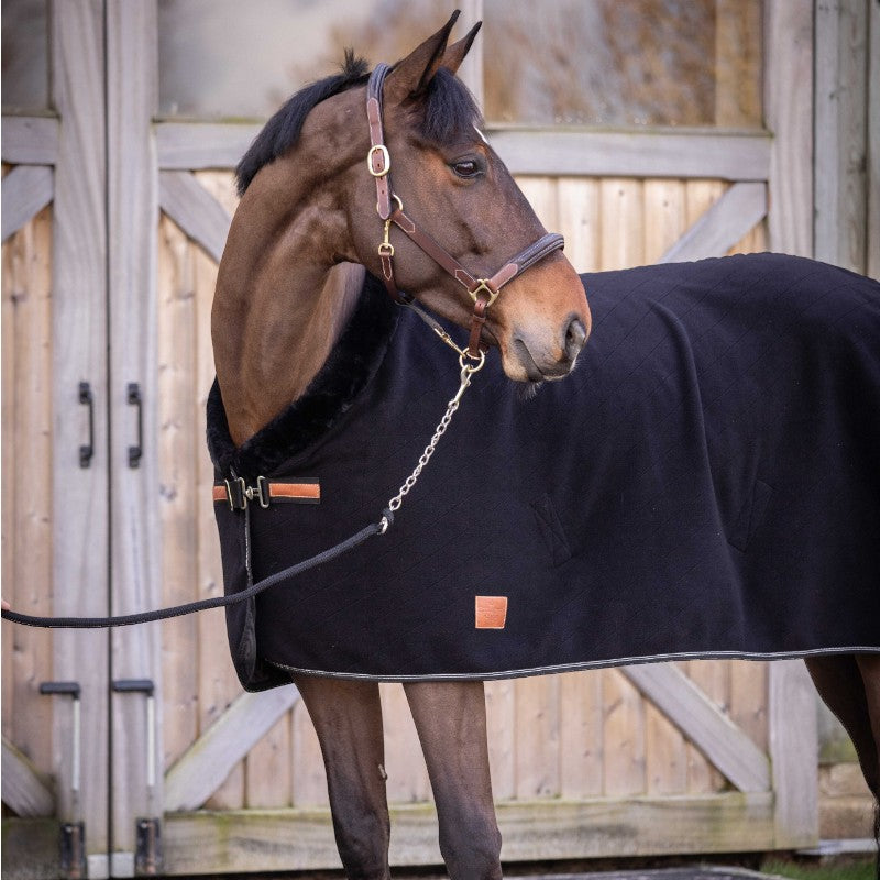 Paddock Sports - Diagonaal zwarte fleece deken 