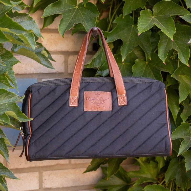 Paddock Sports - Schwarze Reitertasche mit Reißverschluss 