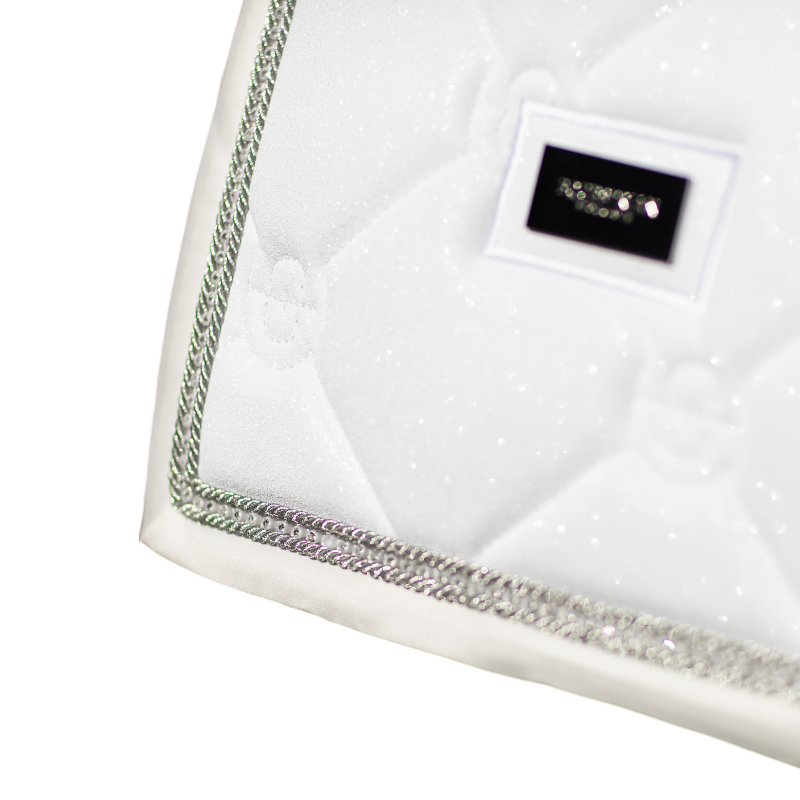 Equestrian Stockholm - Tapis de dressage Timeless White Glimmer blanc