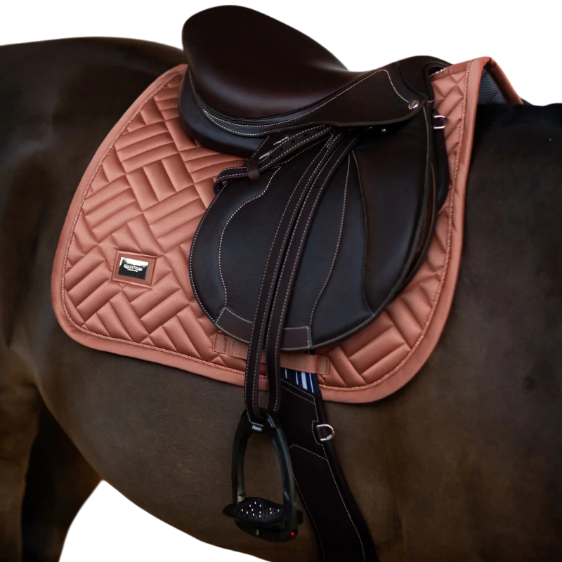 Equestrian Stockholm - Modern Coral Sattelunterlage 