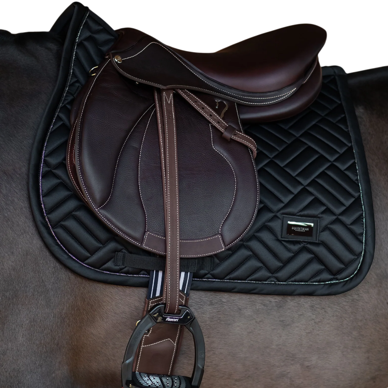 Equestrian Stockholm - Moderne zwarte zadeldek 