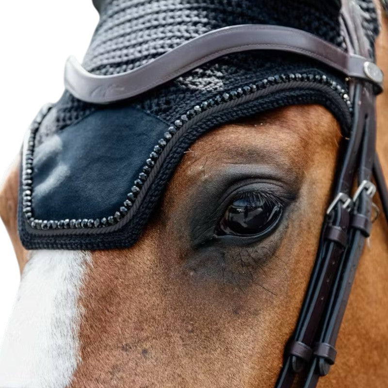 Kentucky Horsewear - Bonnet pour chevaux anti-bruits Wellington Velvet Pearls noir | - Ohlala