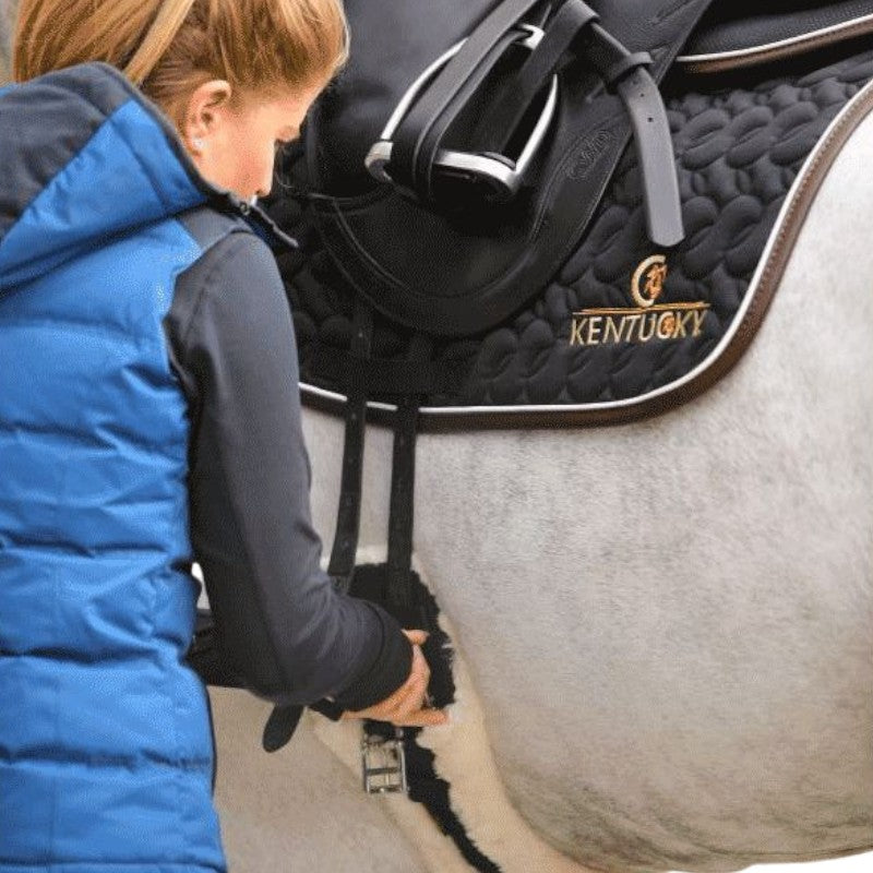 Kentucky Horsewear – Kurzer Schaffellgurt