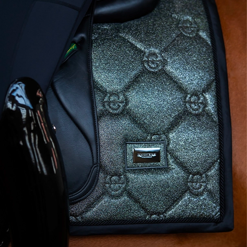 Equestrian Stockholm - Tapis de dressage Northern Light Glimmer | - Ohlala